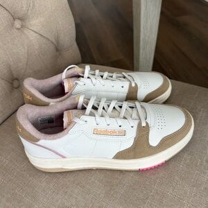 Reebok White and Brown Casual Sneakers